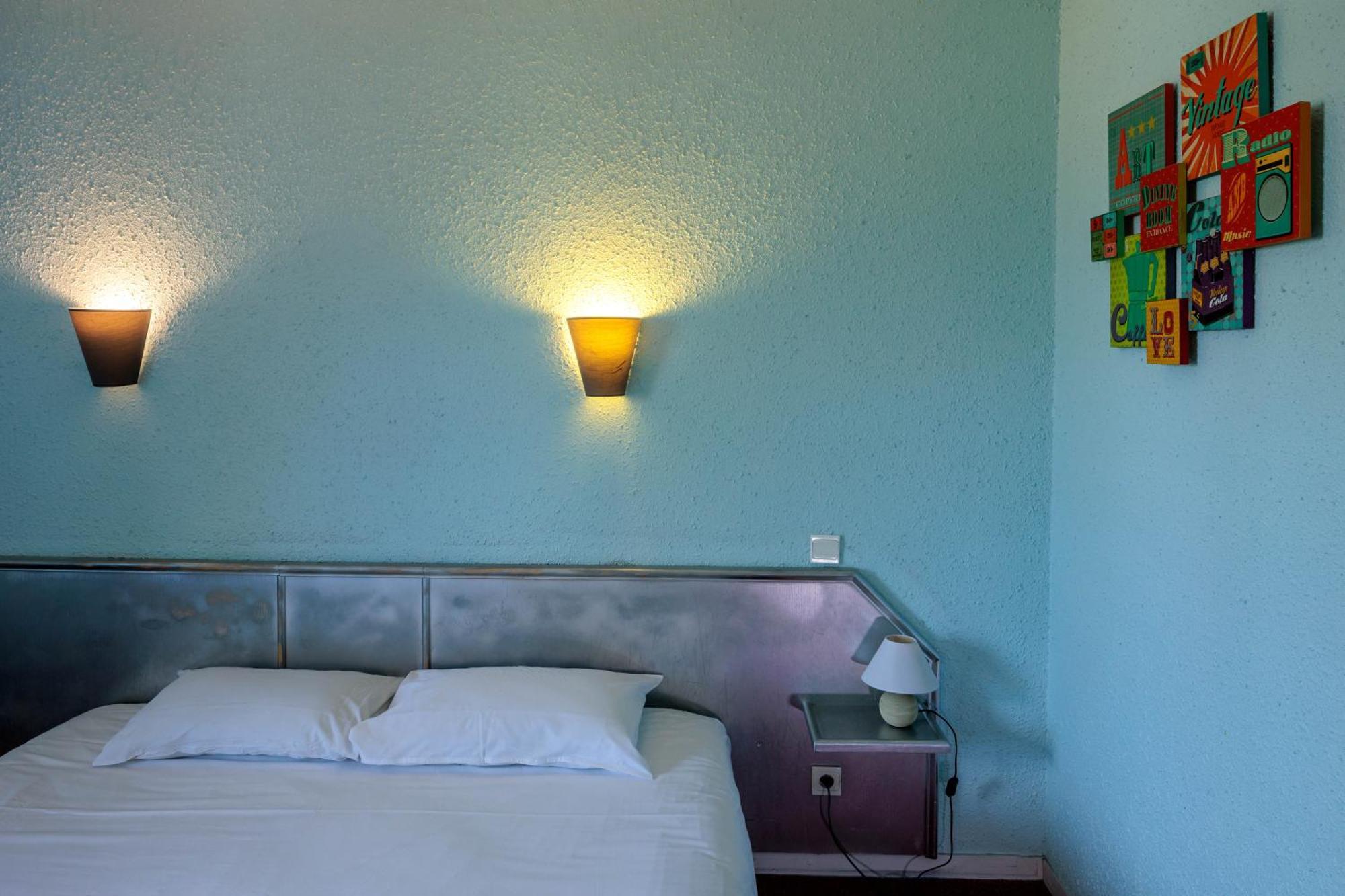 Logis Hotel Noemys Brive - Restaurant Le Teinchurier Rom bilde