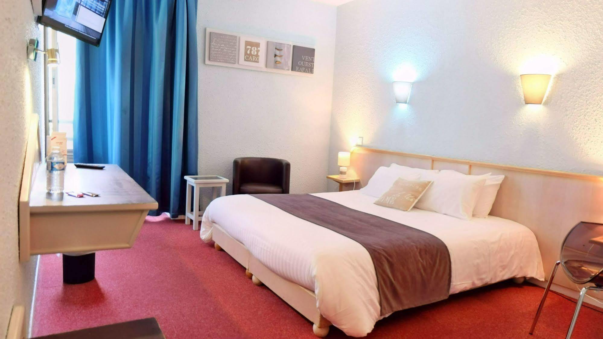 Logis Hotel Noemys Brive - Restaurant Le Teinchurier Eksteriør bilde